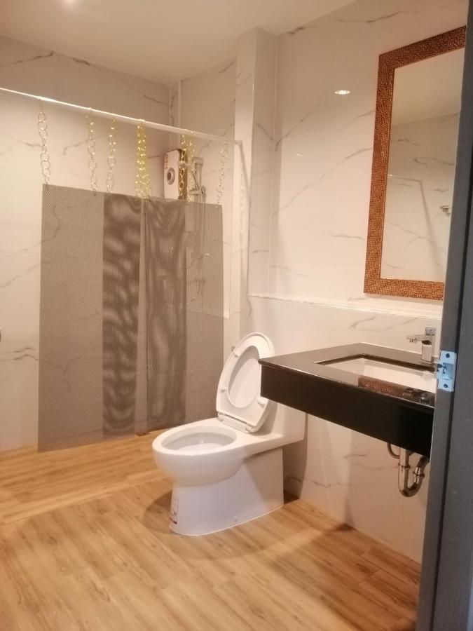 Ihome Hostel Hatyai Сонгкла Екстериор снимка