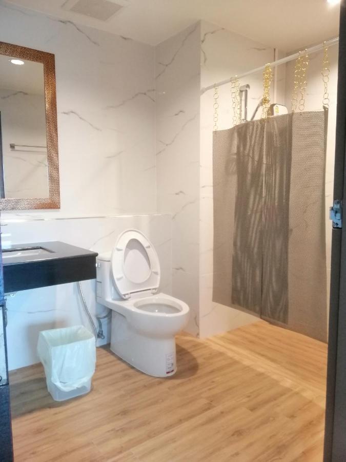 Ihome Hostel Hatyai Сонгкла Екстериор снимка
